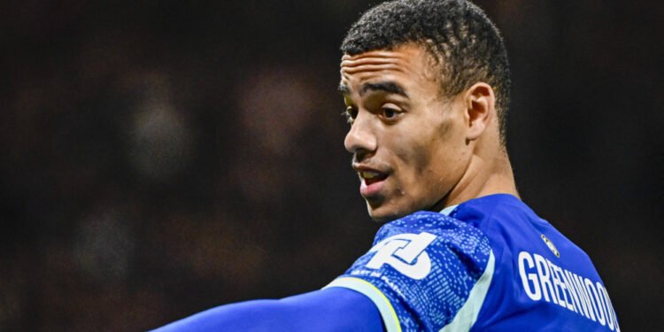 Kadıköyde Greenwood Rüzgarı: Fenerbahçe Devler Ligi Yolunda Avantajı Kaptı